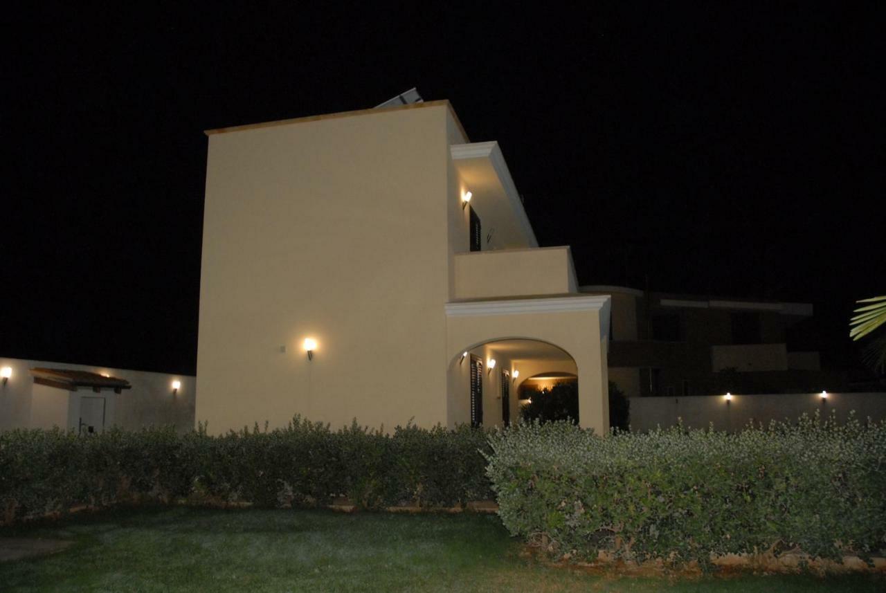 Oasi Tortuga Residence Piscina E Barbecue H24 マツァーラ・デル・ヴァッロ エクステリア 写真